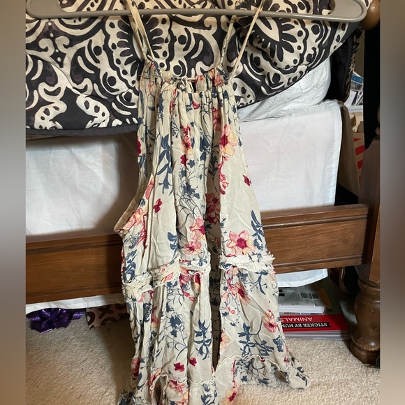 Halter tank top - Picture 1 of 5